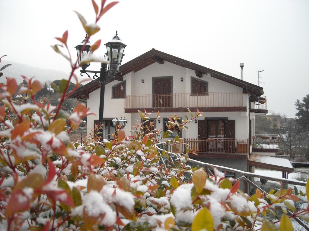 Aurora Dell'Etna Bed and Breakfast Zafferana Etnea Rum bild