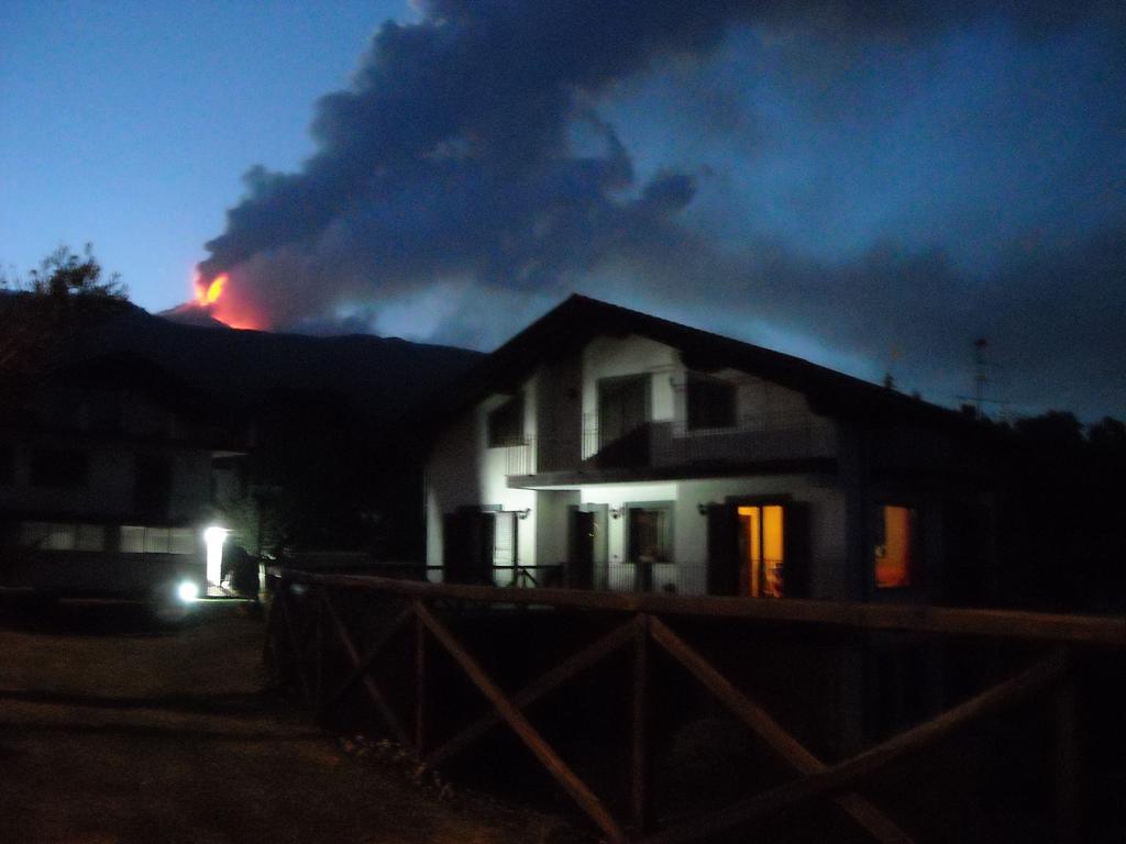 Aurora Dell'Etna Bed and Breakfast Zafferana Etnea Exteriör bild